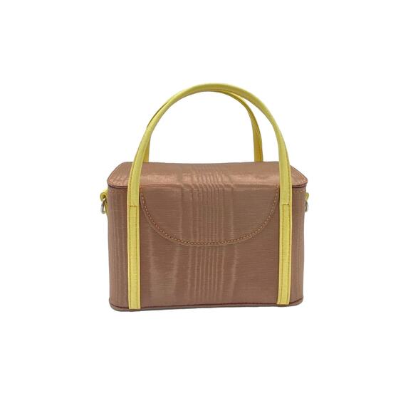 Grace Case in Banana Split Moire Color Way - Picture 7 of 11